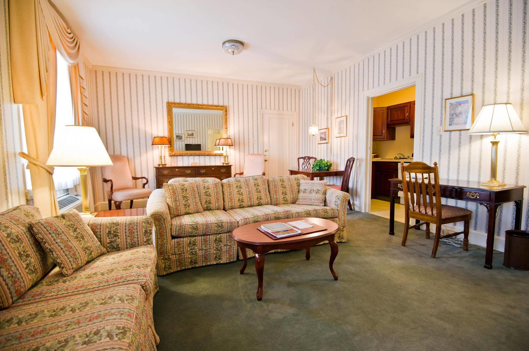 The Yorktowne Hotel, Tapestry Collection By Hilton Zewnętrze zdjęcie